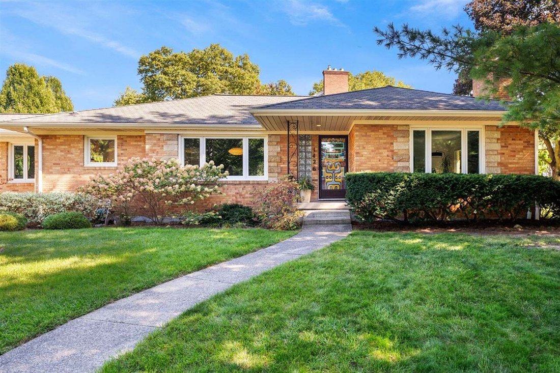 House in East Grand Rapids, Michigan, United States 2 - 19003758