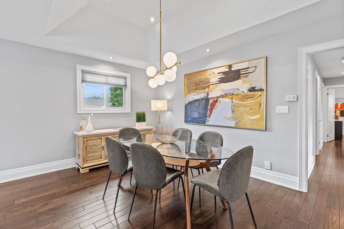 House in Toronto, Ontario, Canada 2 - 19000038