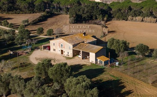 Estate in Santa Cristina d'Aro, Catalonia, Spain 1