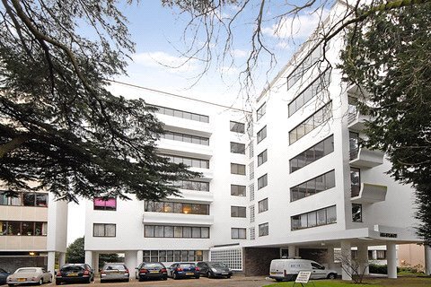 Apartment in Holly Village, Haringey, England 5 - 19006985