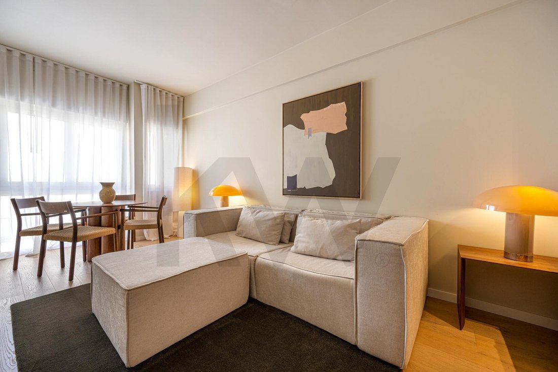 Apartment in Avenidas Novas, Lisbon, Portugal 1 - 19007047