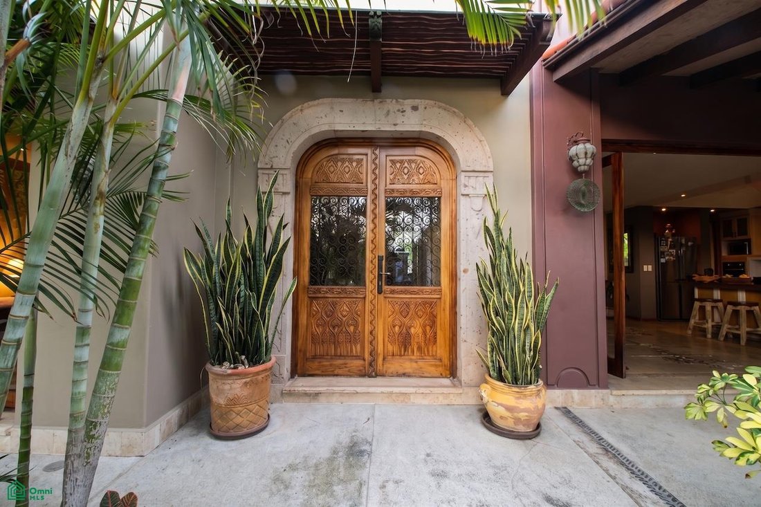 House in San Juan Cosalá, Jalisco, Mexico 1 - 19007012