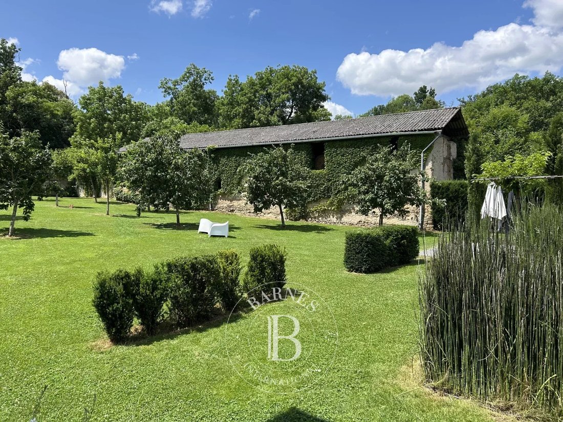 Estate in Lezoux, Auvergne-Rhône-Alpes, France 5 - 19004576