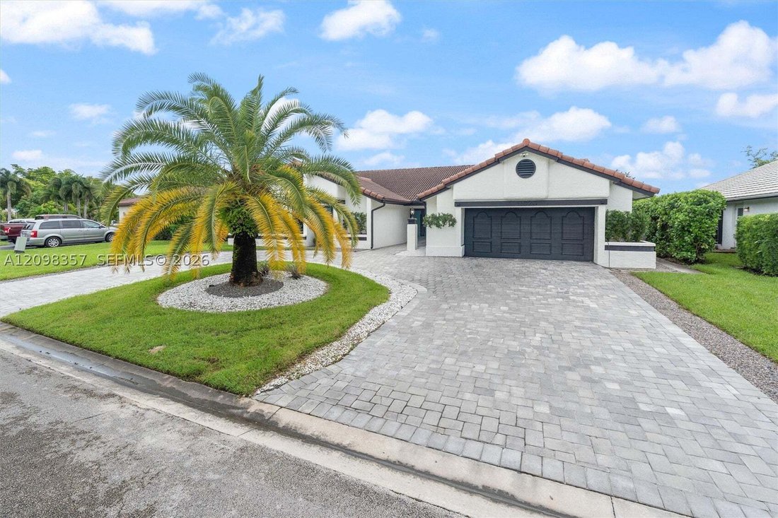 House in Coral Springs, Florida, United States 1 - 19003555