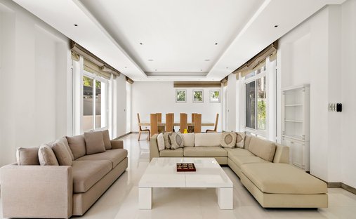Villa in Emirates Hills, Dubai, United Arab Emirates 1