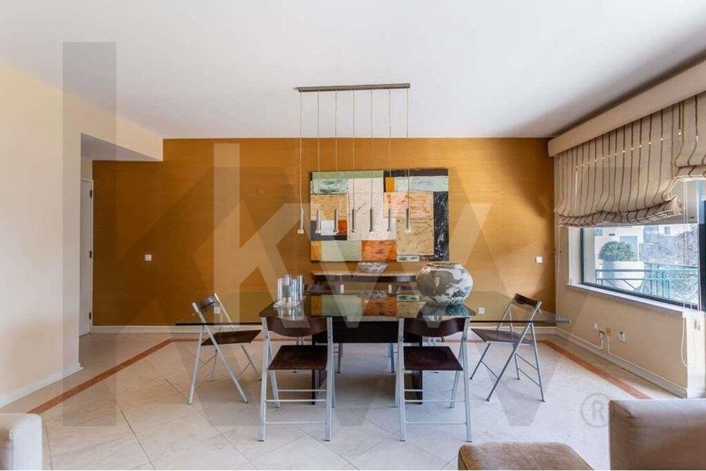 Apartment in Carnaxide e Queijas, Lisbon, Portugal 5 - 19007633