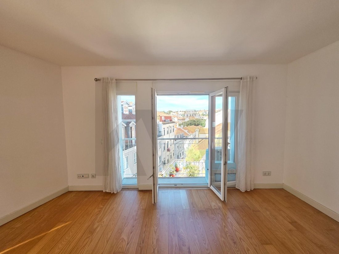 Apartment in Santo Antonio, Lisbon, Portugal 3 - 19007002