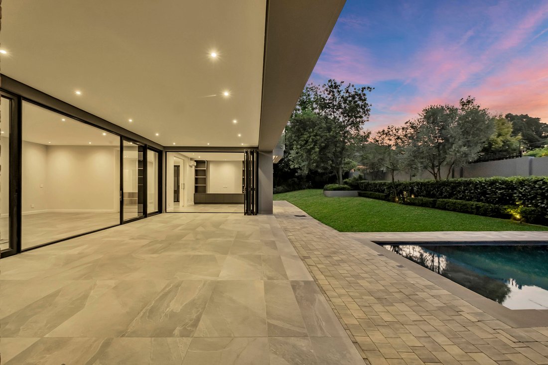 House in Illovo, Sandton, Gauteng 4 - 18972744