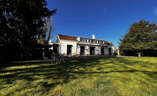 Maison à Rozay-en-Brie, Île-de-France, France 1