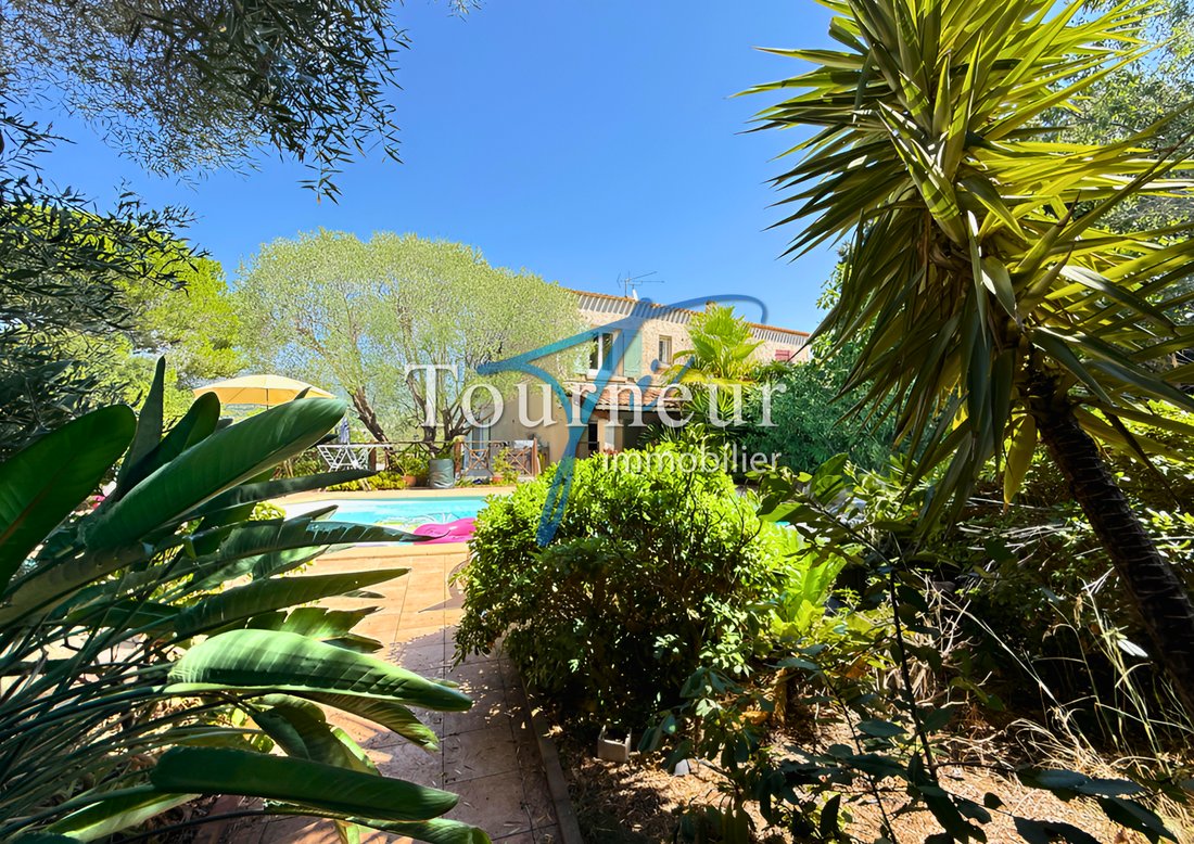 Villa in Nord, Sanary-sur-Mer, France 1 - 19004999