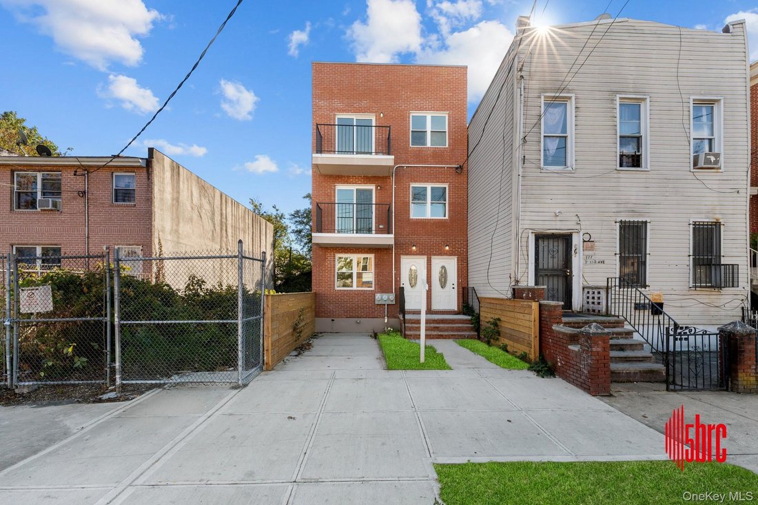 House in New York, New York, United States 1 - 19003253