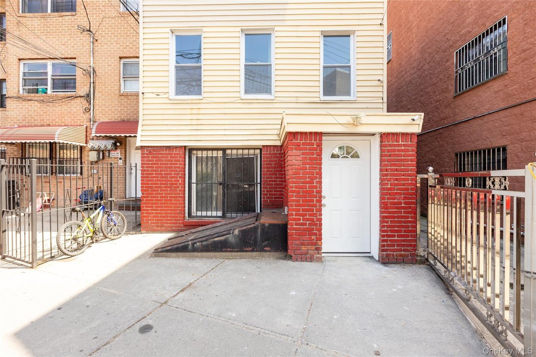 House in New York, New York, United States 1 - 19006582