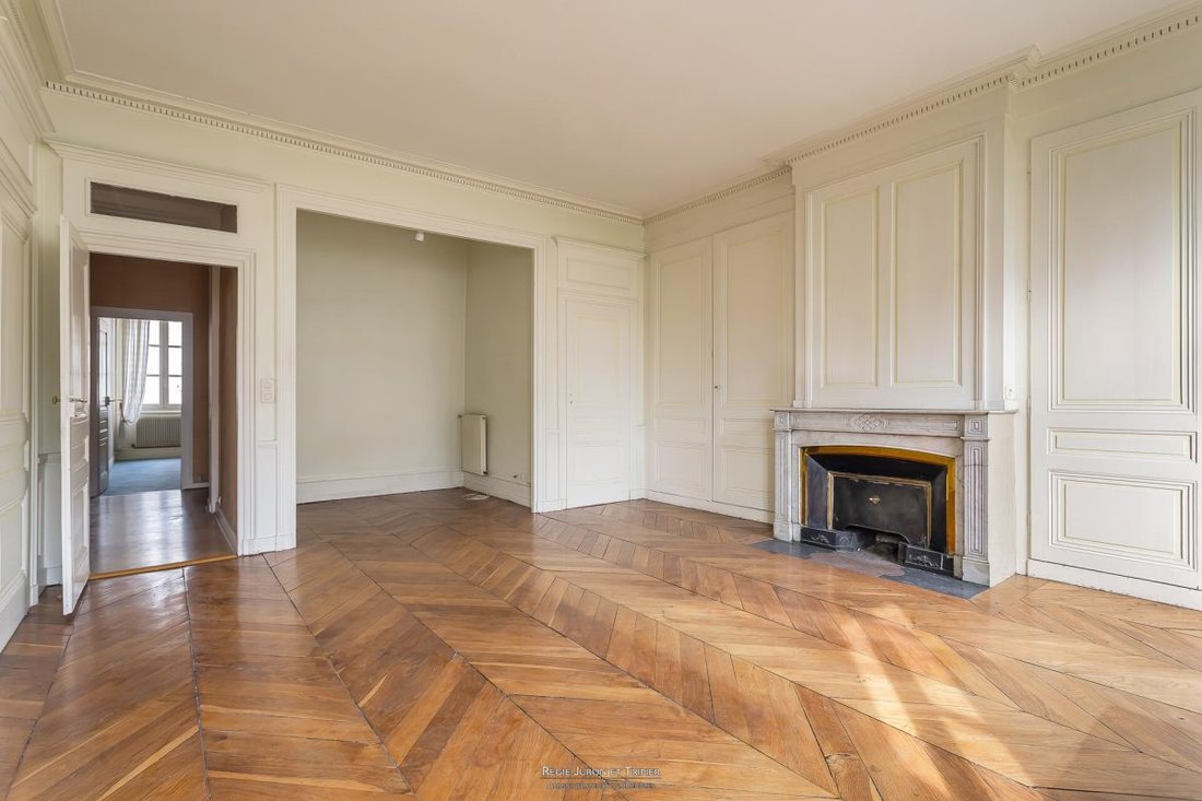 Apartment in Tête d'Or-Foch-Vitton, Lyon 6e Arrondissement, Lyon 3 - 18983121