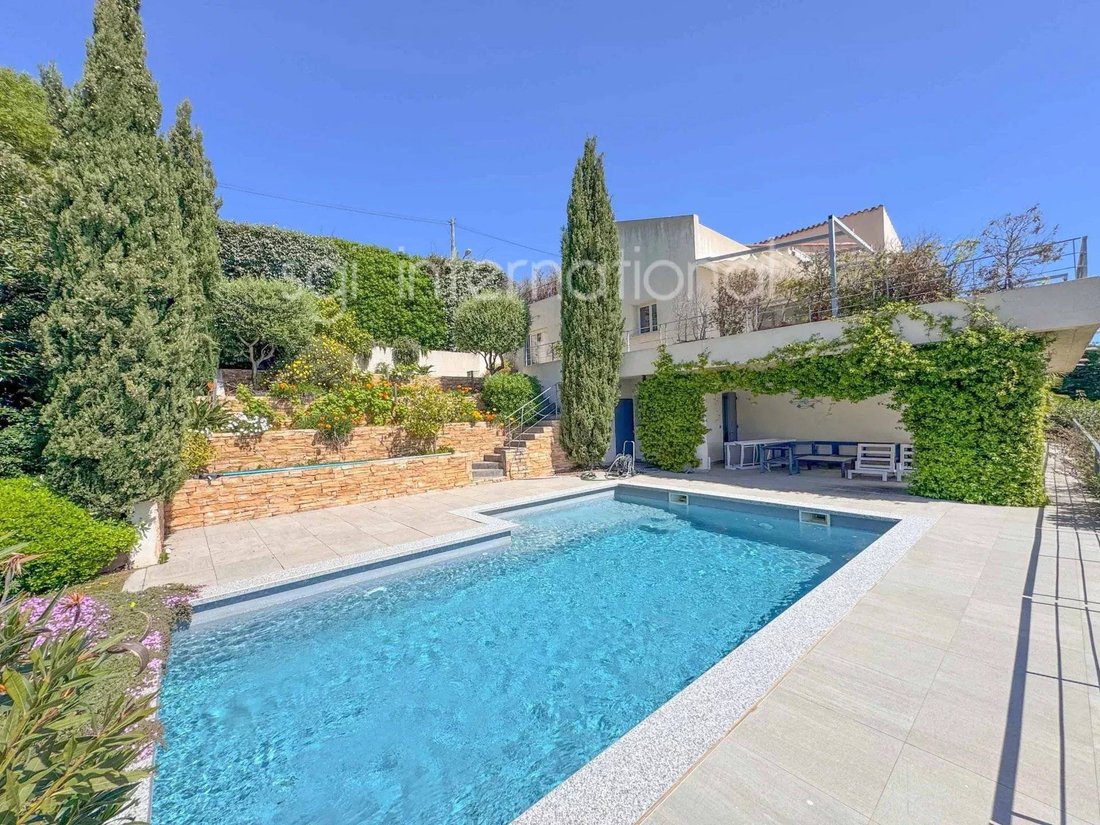 Maison à Ville-Les Saquedes-Le Bouillonnet, Sainte-Maxime, France 4 - 18189283