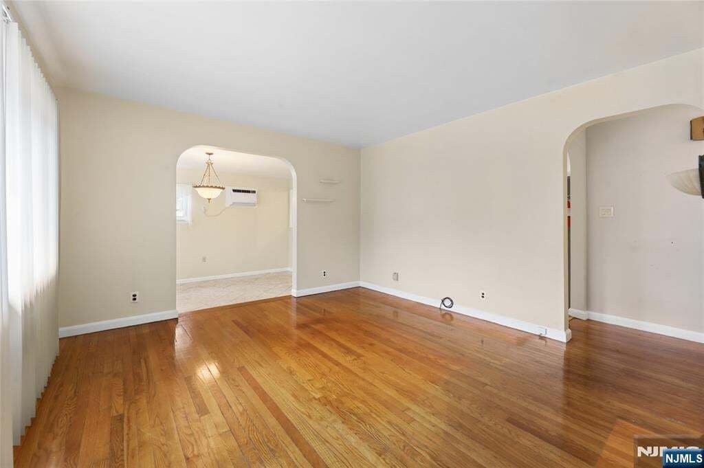 Farm Ranch in Kearny, New Jersey, United States 3 - 19002555