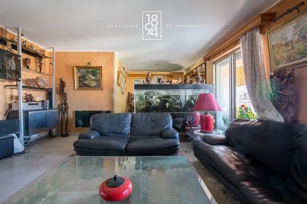 Apartment in Bompard, 7e Arrondissement, Marseille 5 - 17471660