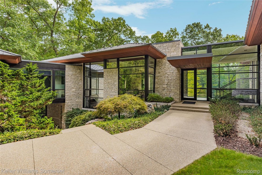 House in Wixom, Michigan, United States 5 - 19000906