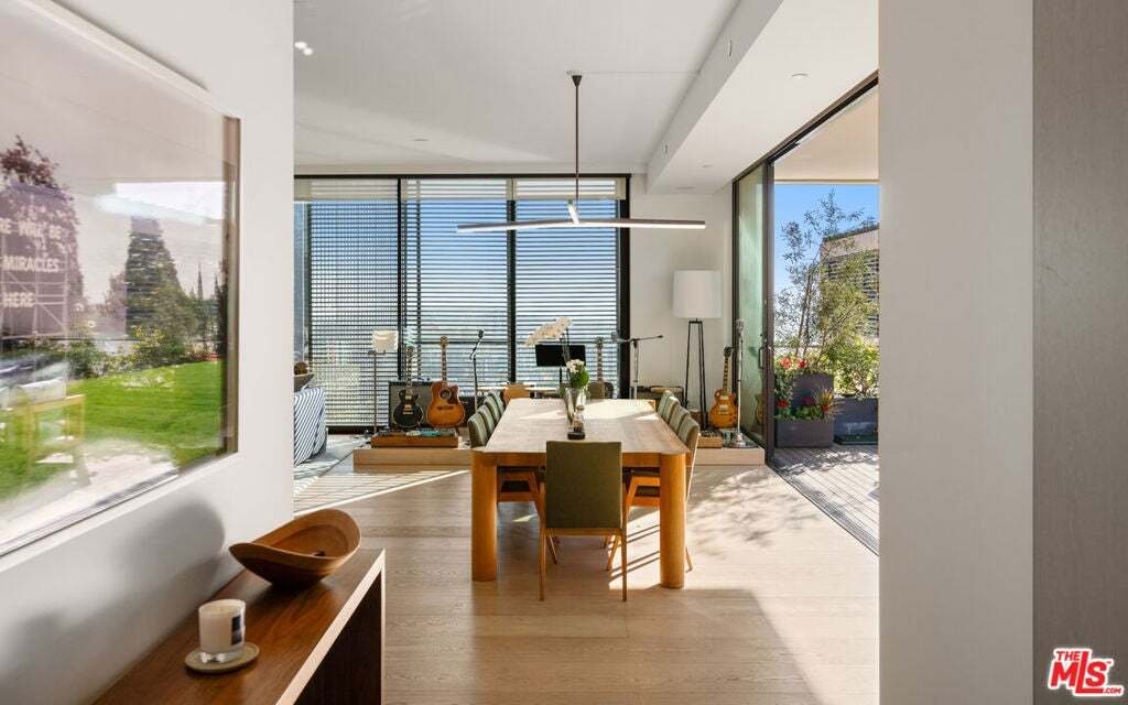 Condo in Los Angeles, California, United States 2 - 19003294