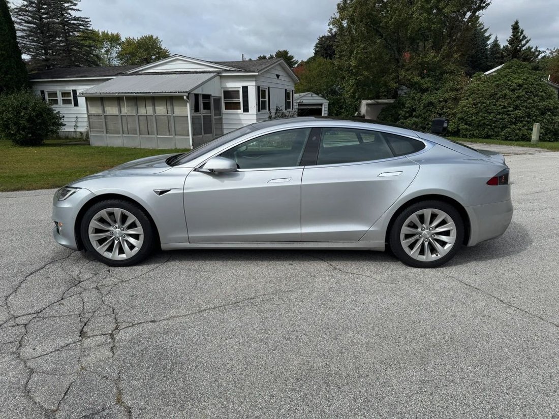 Sedan in Hooksett, NH, United States 2 - 19005333