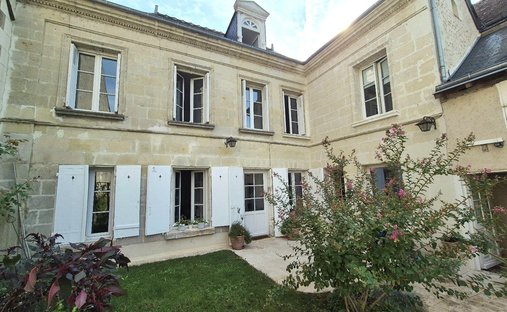 House in Ouest-Sud Ouest, Amboise, France 1