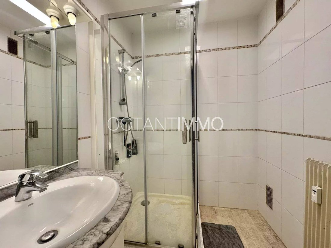 Appartement à Les Cougoulins-Rastines, Antibes, France 5 - 17865481