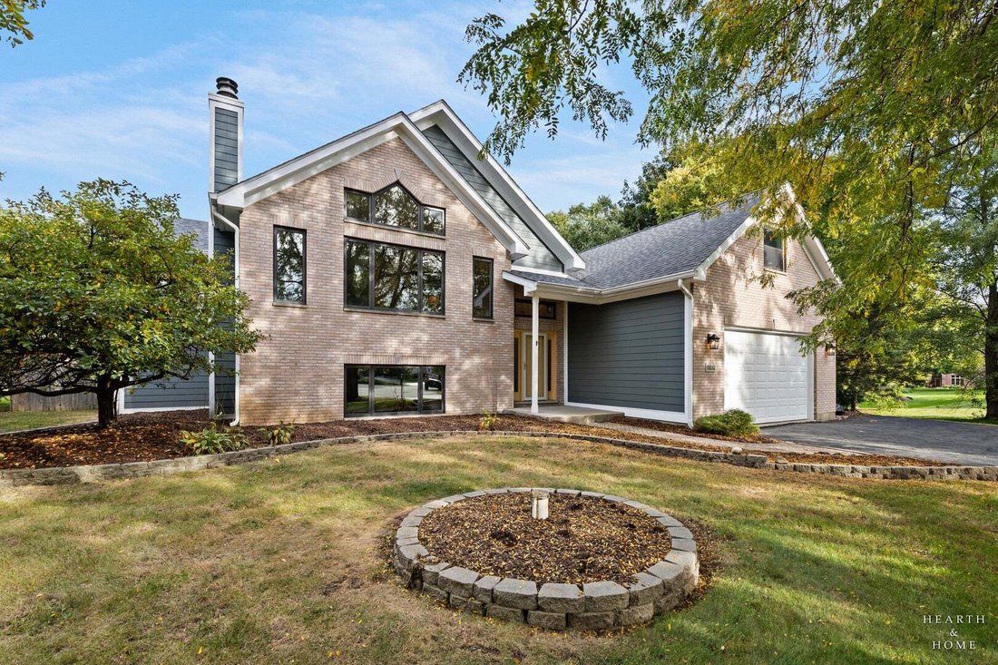House in Fox Lake, Illinois, United States 1 - 19004044