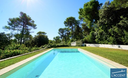 House in Saint-Gervasy, Occitania, France 1