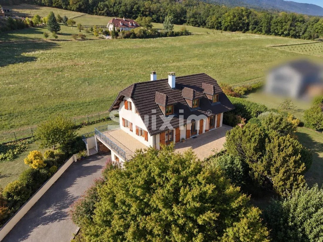 House in Saint-Jean-de-Gonville, Auvergne-Rhône-Alpes, France 3 - 19007543