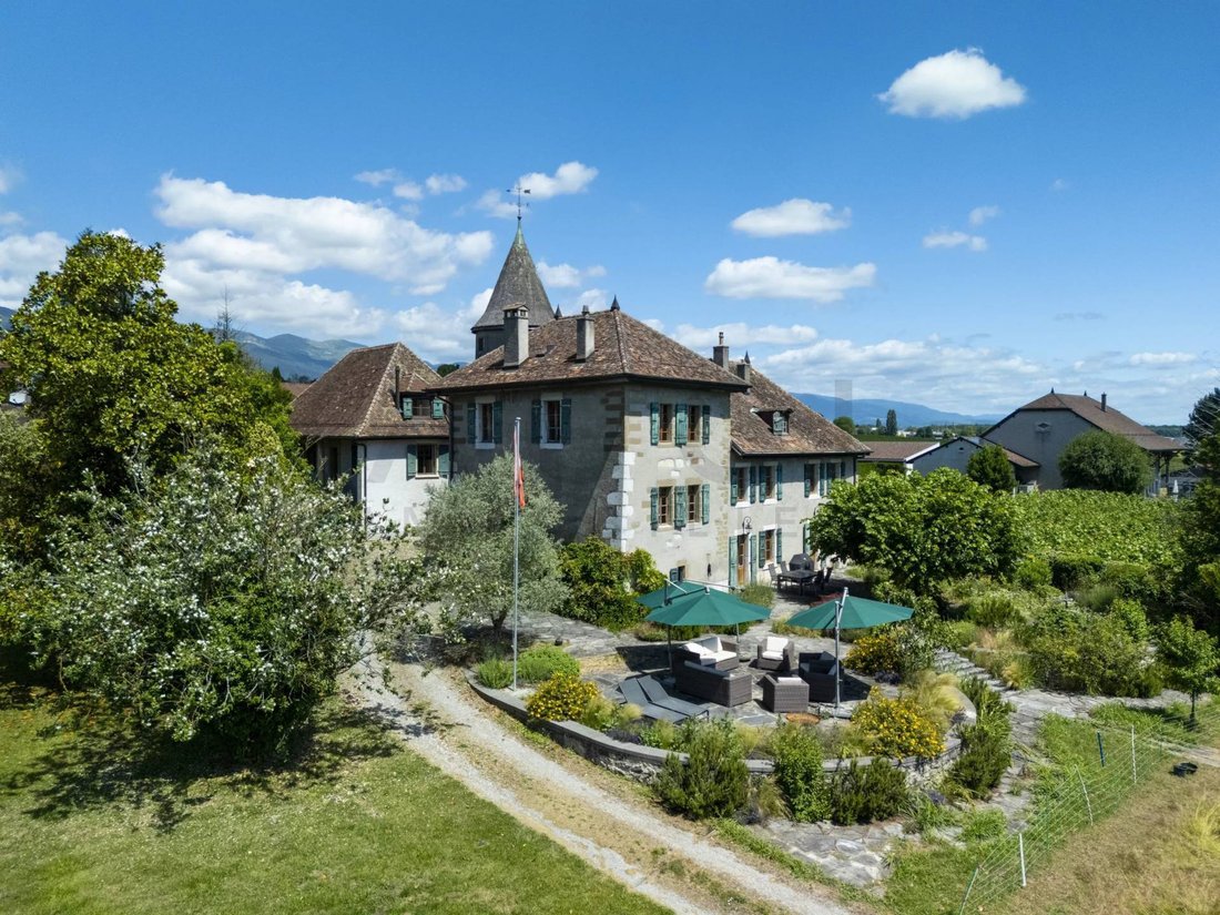 Casa a Satigny, Cantone di Ginevra, Svizzera 1 - 18633195