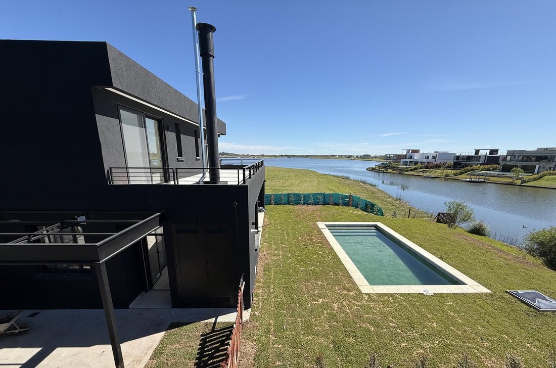 House in Belén de Escobar, Buenos Aires Province, Argentina 3 - 19002360