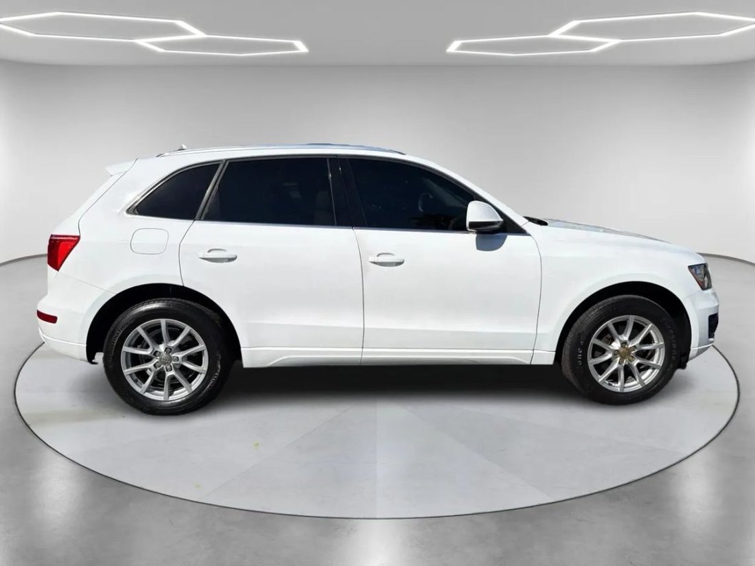 Suv in Fresno, CA, United States 2 - 18272279