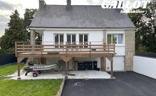 Haus in Dörfer, Theix-Noyalo, Frankreich 1