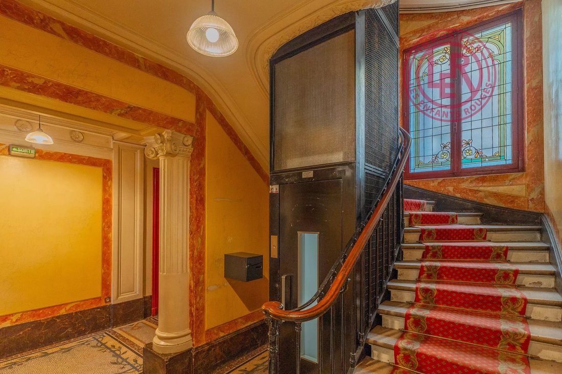 Apartment in Arts et Métiers, Paris 3e Arrondissement, Paris 5 - 19000828