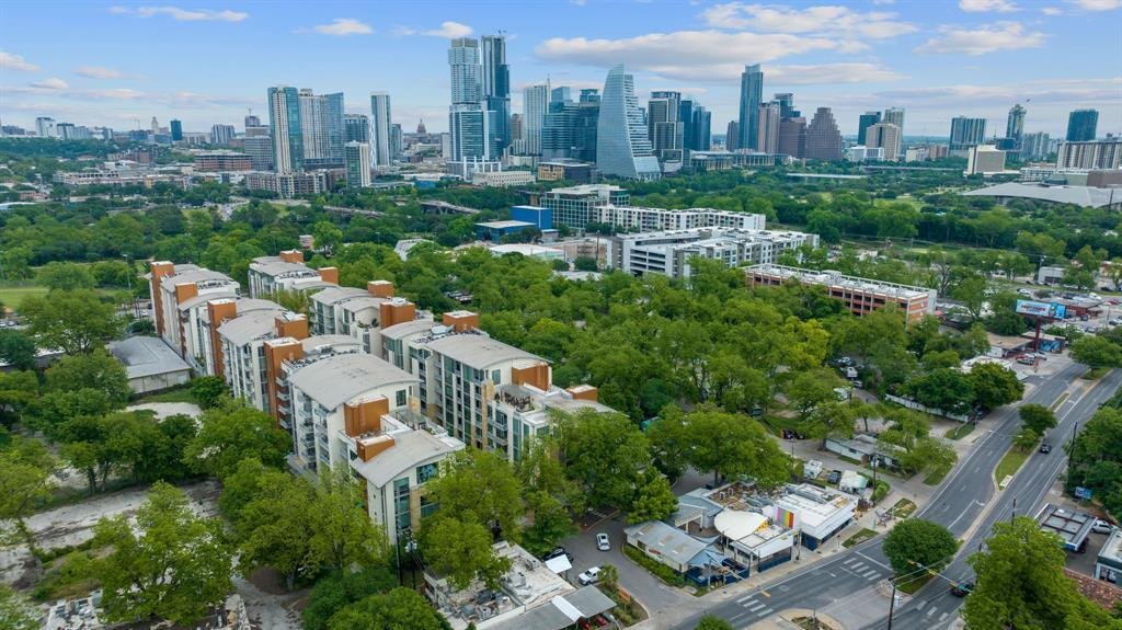 Condo in Austin, Texas, United States 5 - 19003636