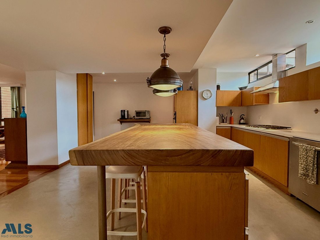 Apartment in Medellín, Antioquia, Colombia 2 - 19007267