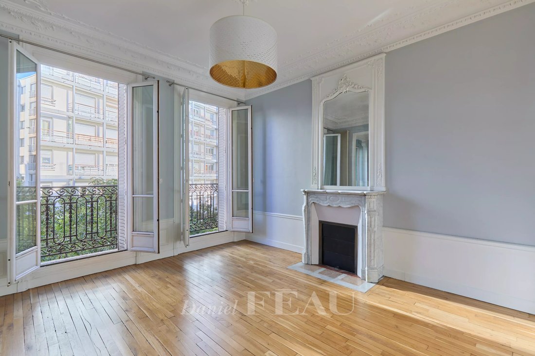 Apartment in Citroën-Boucicaut, Paris 15e Arrondissement, Paris 3 - 19001645