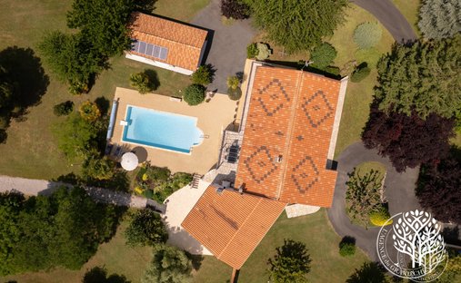 House in Taillant, Nouvelle-Aquitaine, France 1