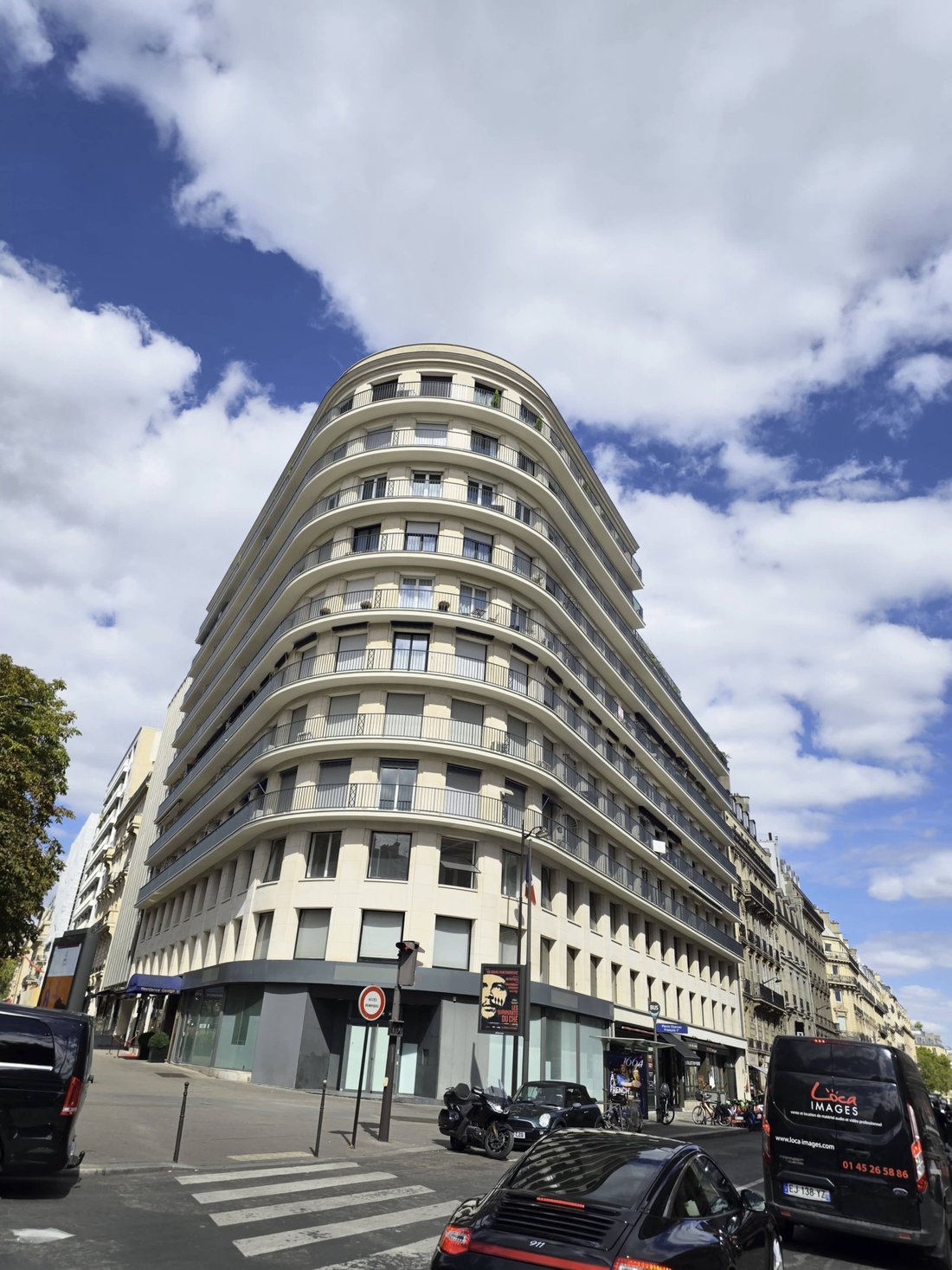 Apartment in Bois de Boulogne, Paris 16e Arrondissement, Paris 5 - 19004826