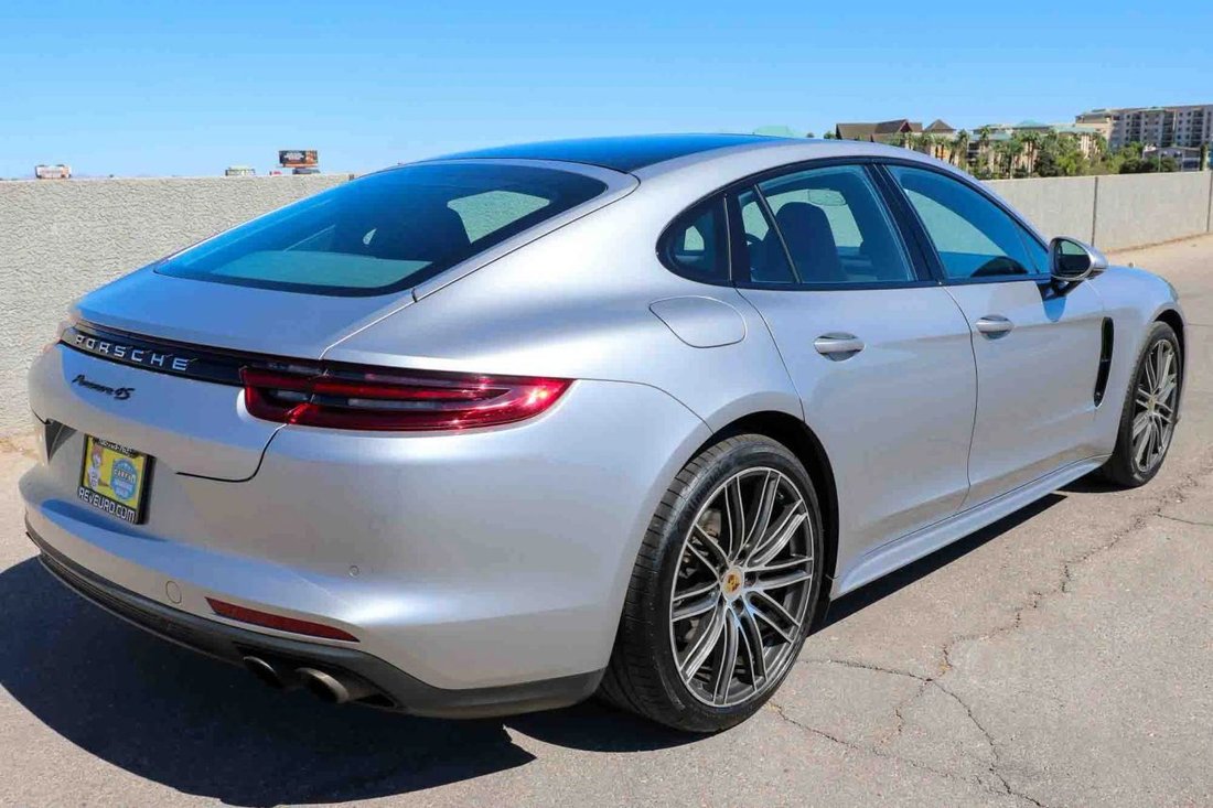 Sedan in Las Vegas, NV, United States 5 - 19008048