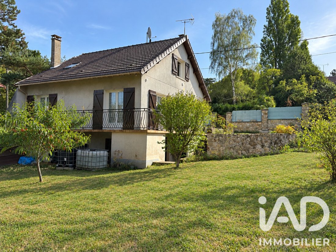 Maison à Centre Tilleuls-Fauvettes, Bures-sur-Yvette, France 1 - 18999865