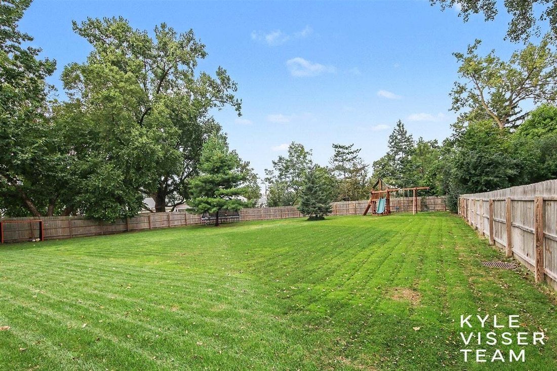 House in East Grand Rapids, Michigan, United States 4 - 19003757