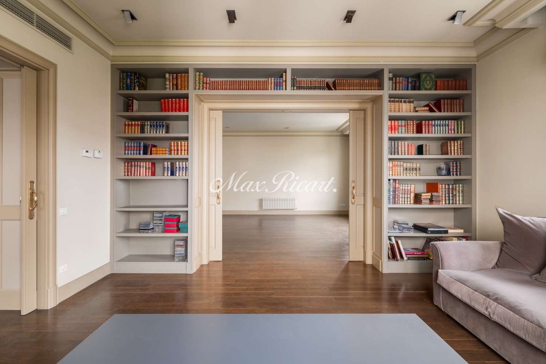 Apartment in Sarrià-Sant Gervasi, Barcelona, Spain 1 - 19004375