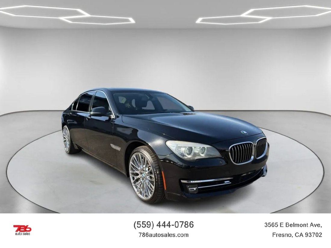 Sedan in Fresno, CA, United States 1 - 18619424
