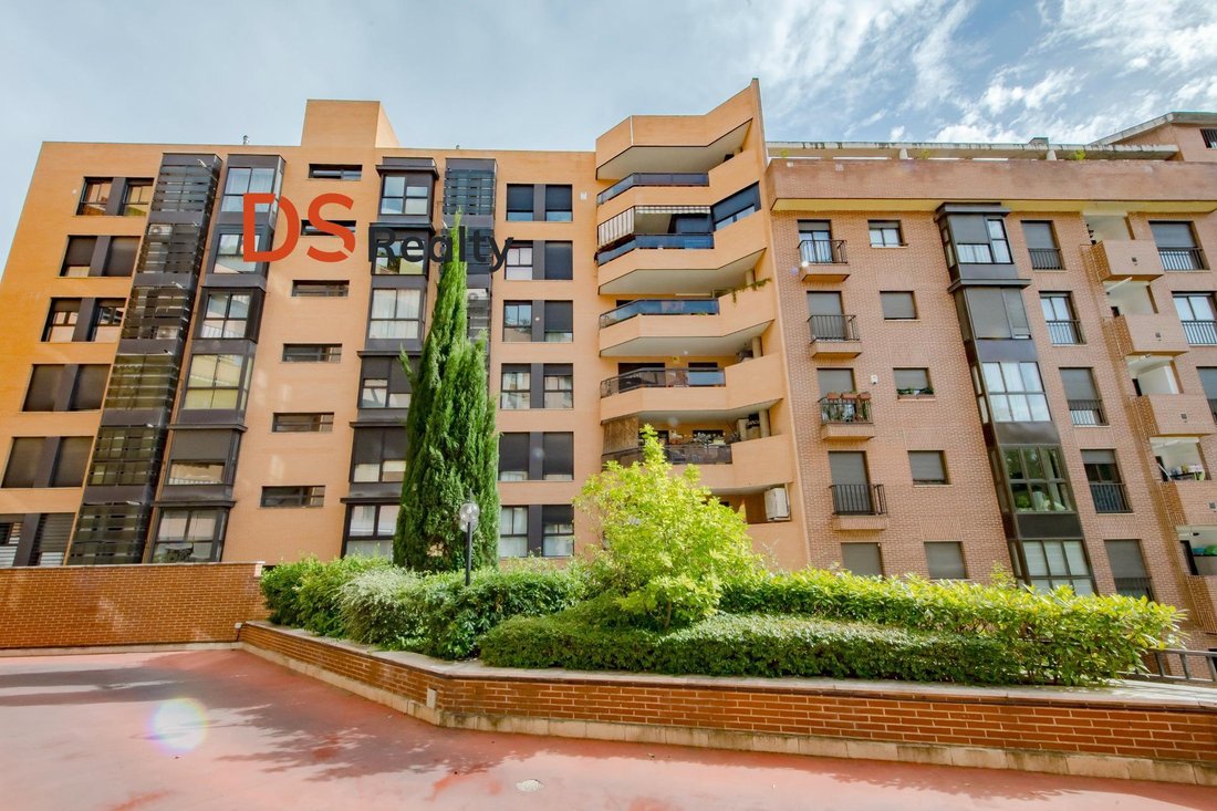 Penthouse in Arganzuela, Madrid, Spain 4 - 19004436