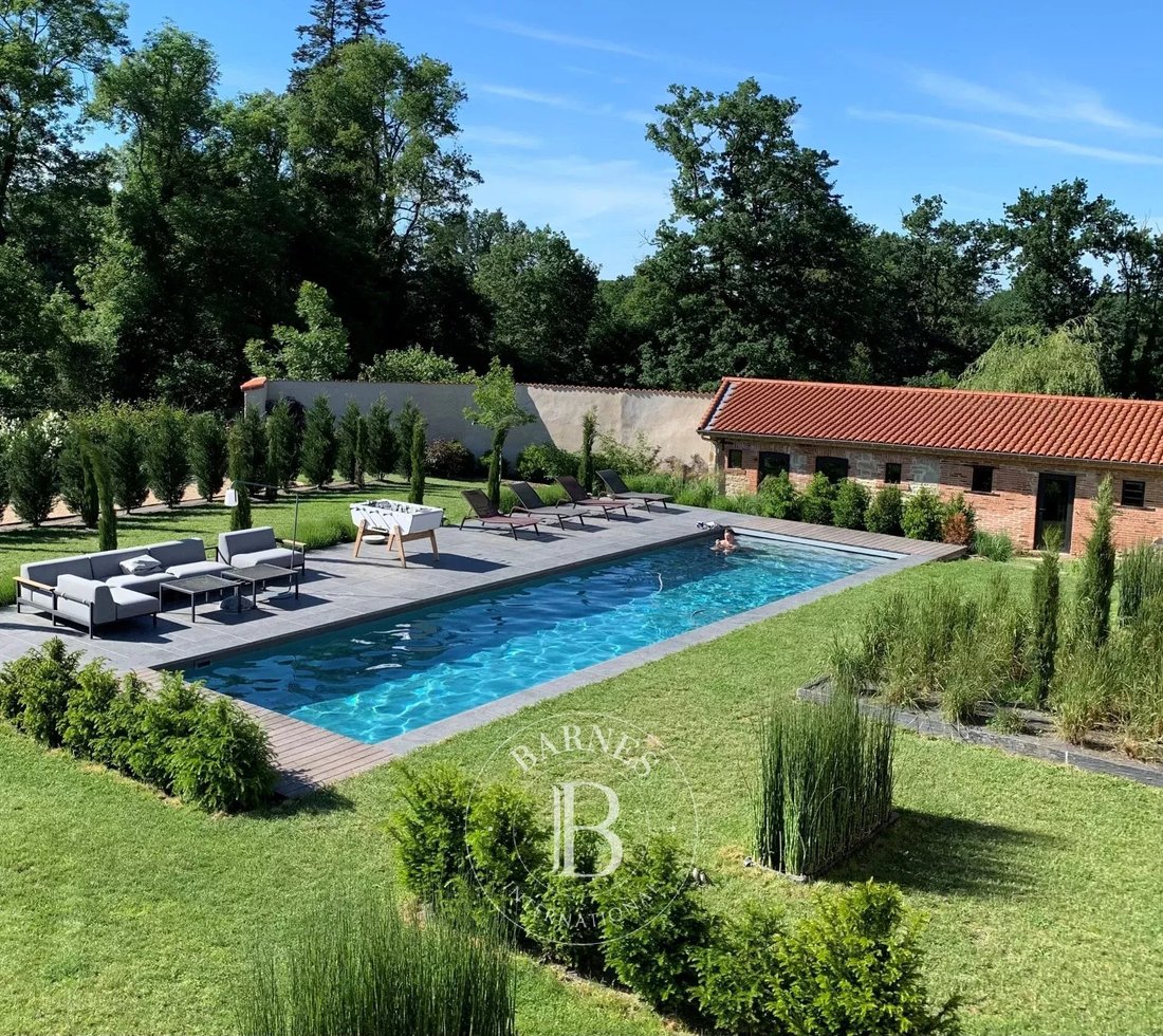Estate in Lezoux, Auvergne-Rhône-Alpes, France 4 - 19004576
