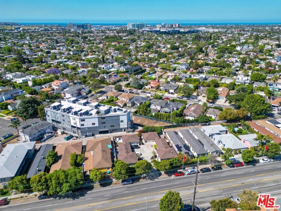 Los Angeles, California, United States 2 - 19000440