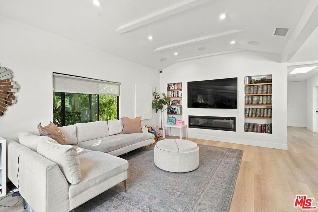 House in Los Angeles, California, United States 2 - 19003265