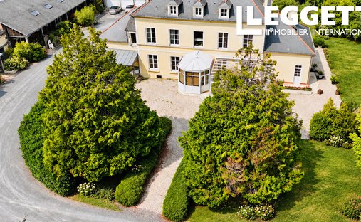 Villa in Périphérique, Falaise, France 1