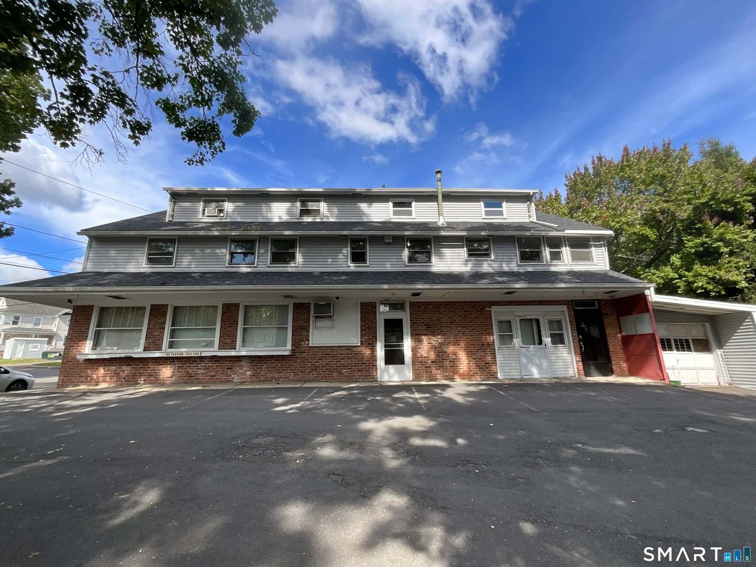 House in Bristol, Connecticut, United States 1 - 19005992
