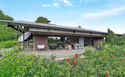 Haus in Montbron, Neu-Aquitanien, Frankreich 1